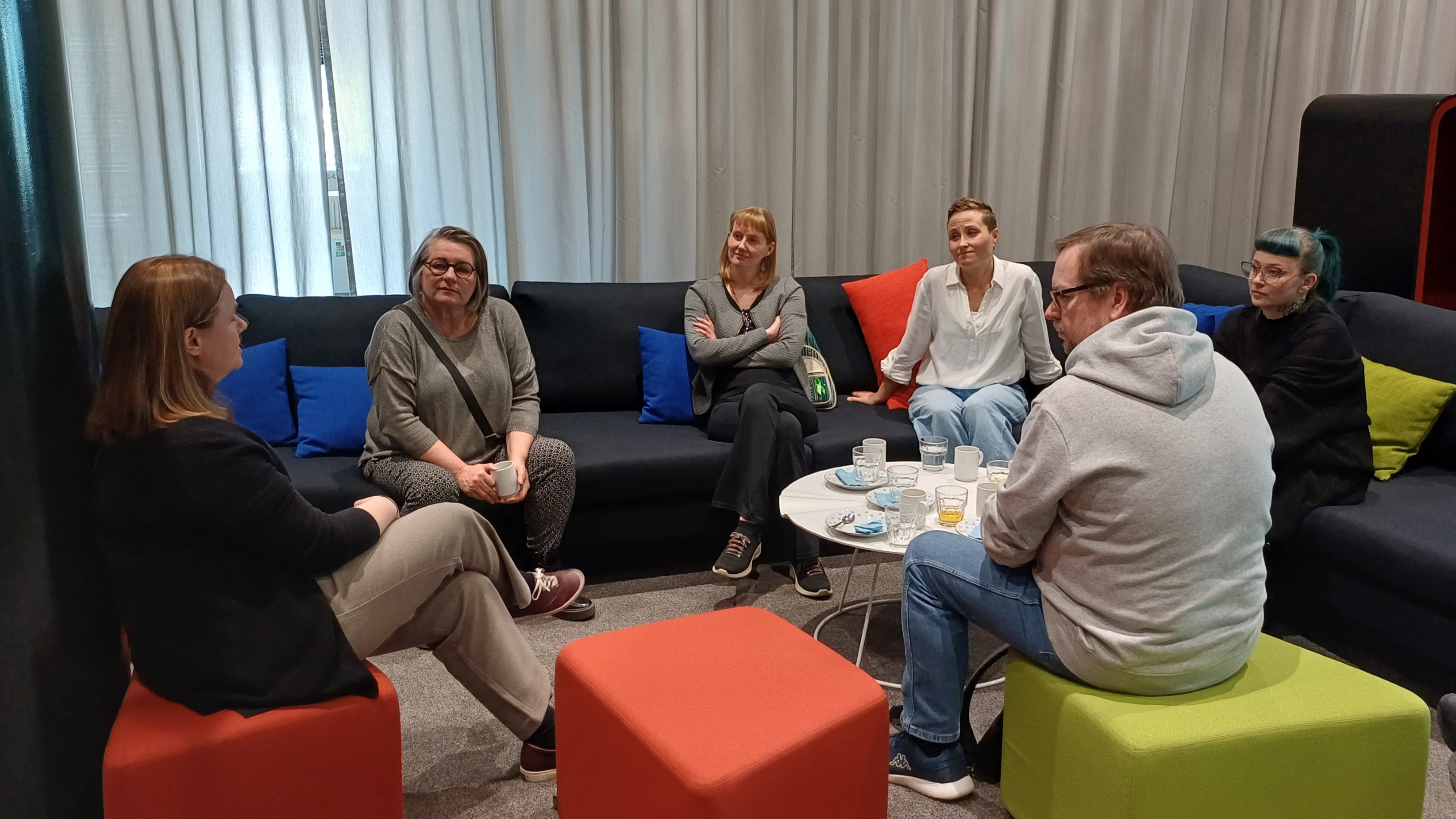 Kohtaamista, kuuntelua ja keskustelua Kotkan tuottajapäivän verkostoitumisaamiaisella 17.4.2026.